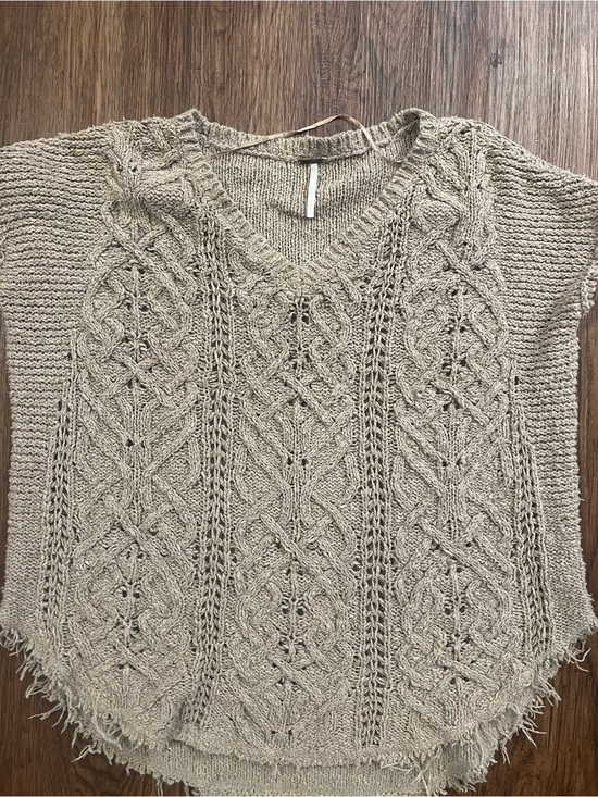 Free People Sweaters - Free People Neutral Beige V-Neck Cable Knit Sweater distressed style